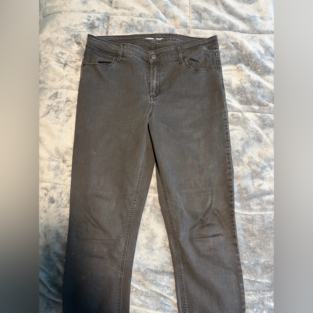 Old Navy Faded Black Super Skinny Jeans